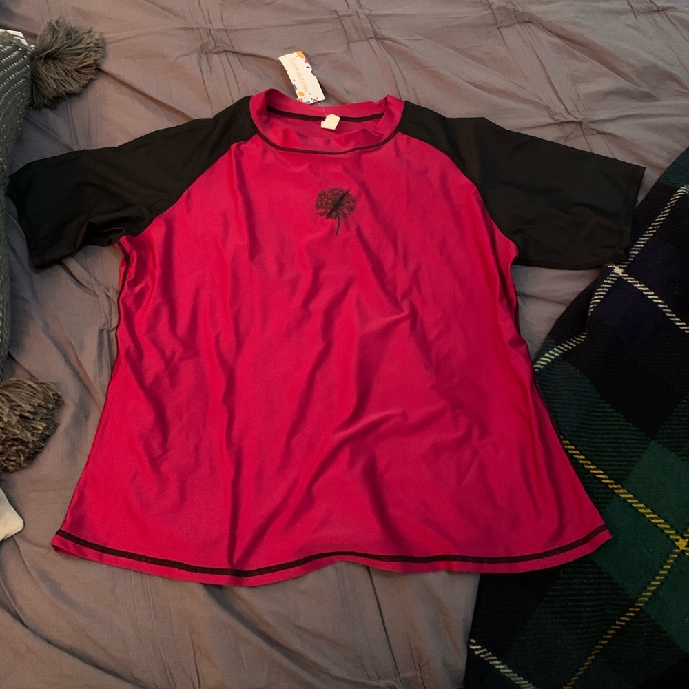 Women’s Rash Guard